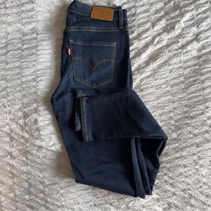 Levi’s 311 shape forming jeans size 25